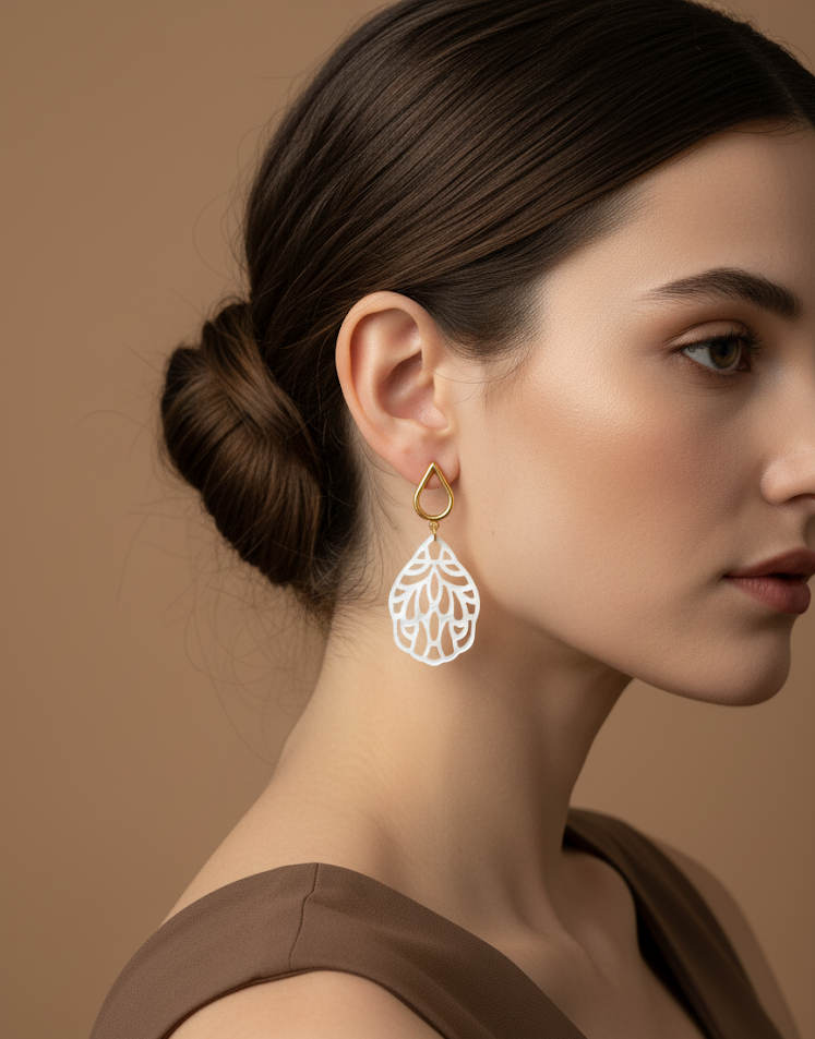 Arete Lina white