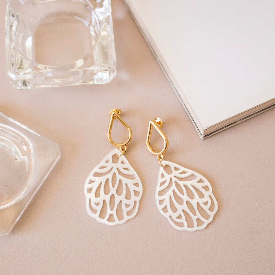 Arete Lina white