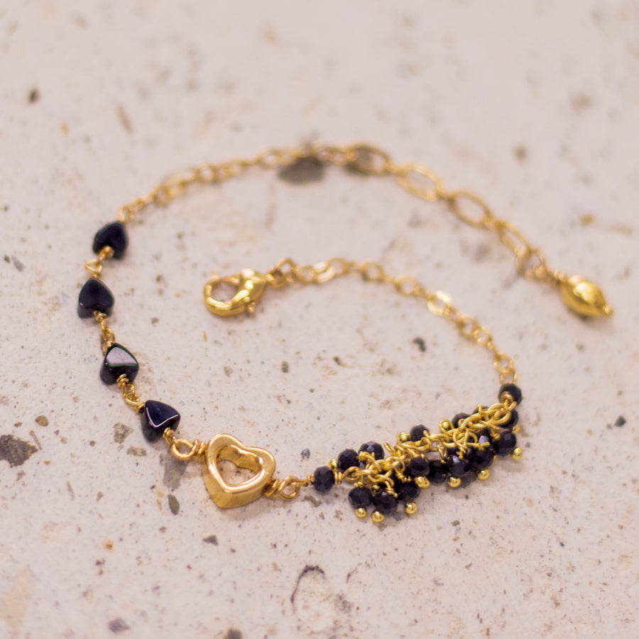 Pulsera cammi con corazones de Onix